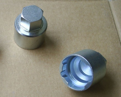 Jaguar Locking Wheel Nuts and Caps for XK8 and XKR's Plus Other Models
