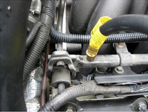 Checking XK8 XKR Fuel Pressure Via the Schrader Valve