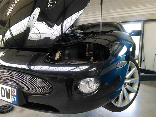 Jaguar XK8 XKR Xenon Headlamp Assembly Removed to Replace the Electrical Ballast Units 