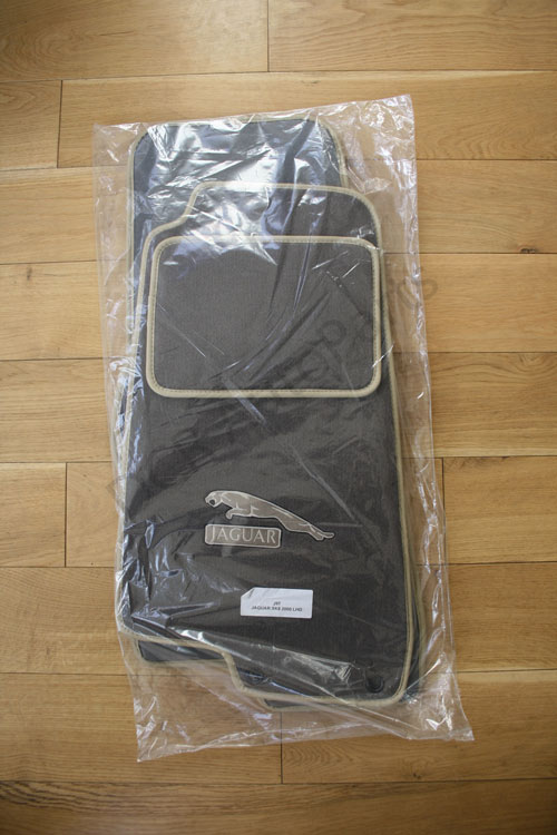 Jaguar xkr floor mats with deals logo