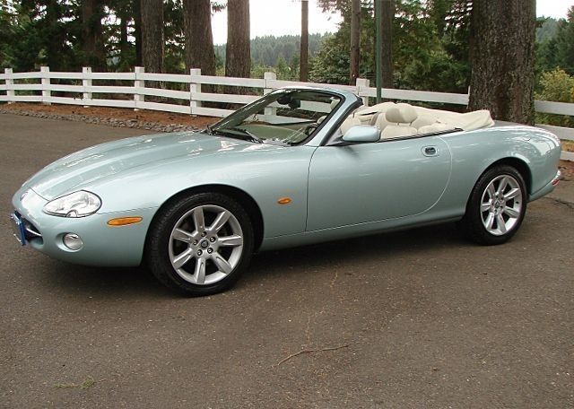Nice Looking X100 XK8 Convertible in the Seafrost Metallic Colour